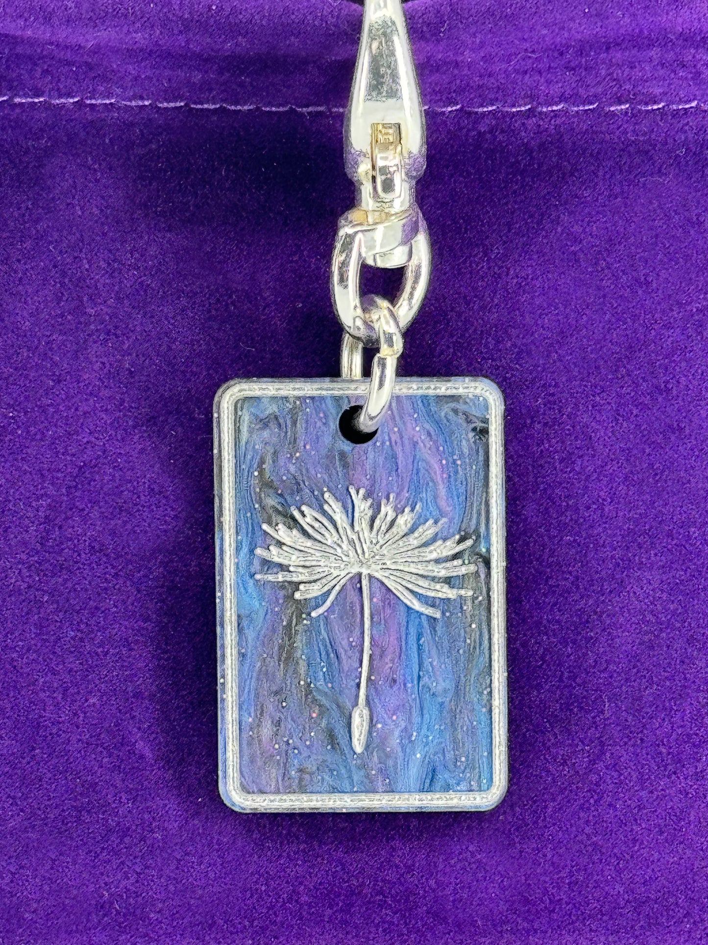 Cosmos Zip-Pull